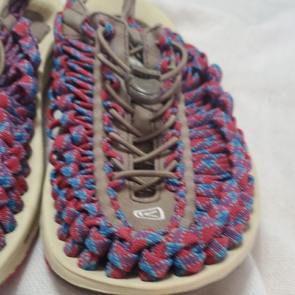 Keen Brown and Tan Footwear Mens Sz12 main image 9